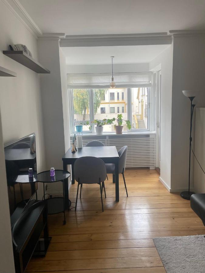 Private Spacious Room In Shared Apartment, Amager Copenhaga Exterior foto